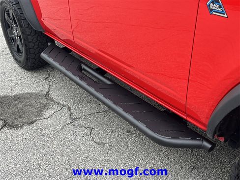 Certified 2022 Ford Bronco Black Diamond image 29