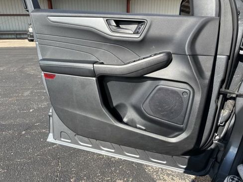 Used 2023 Ford Escape Active image 25