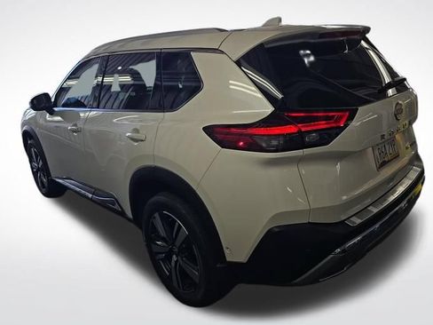 Used 2023 Nissan Rogue Platinum w/ Platinum Premium Package FWD image 5