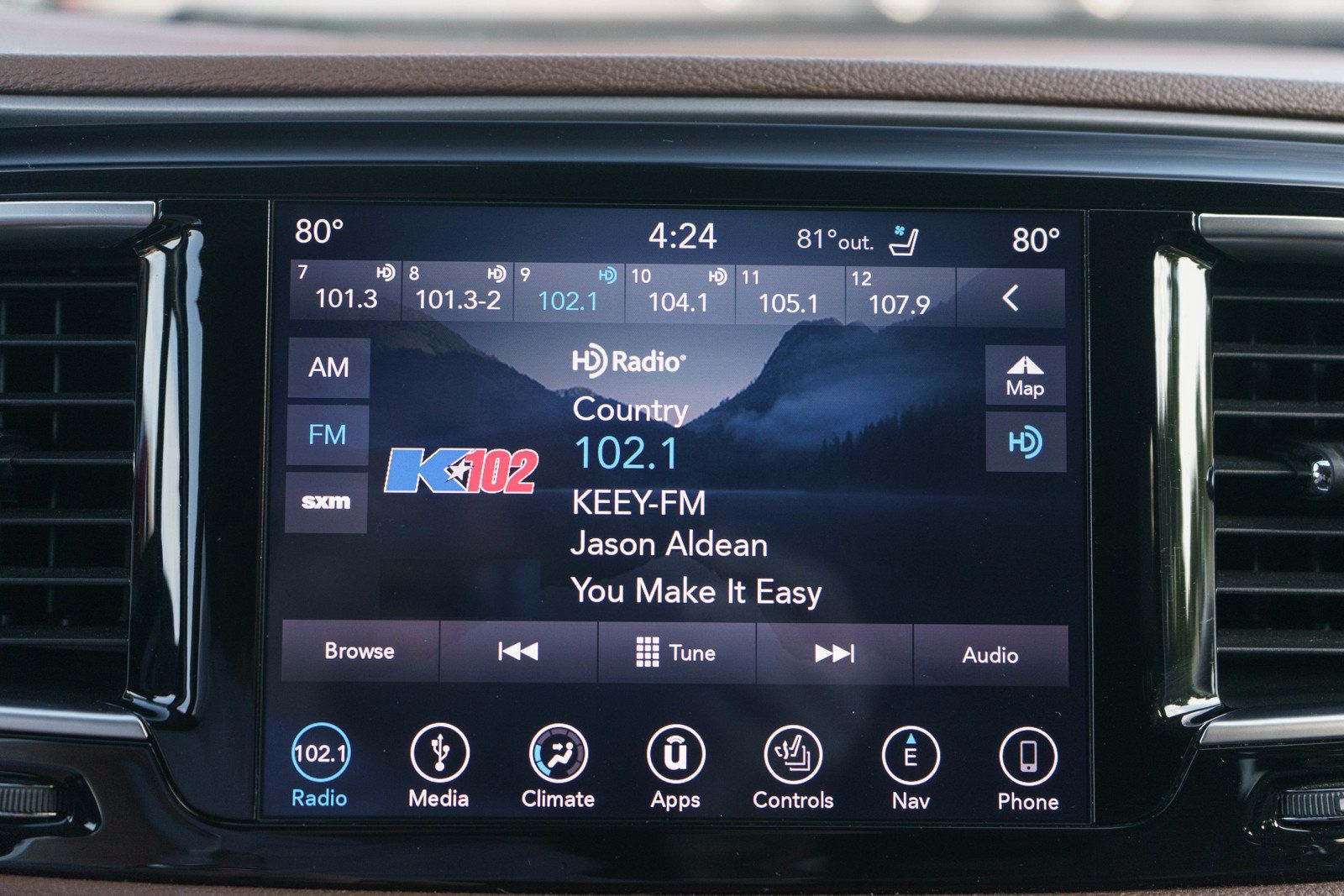 Used 2019 Chrysler Pacifica Limited FWD image 16