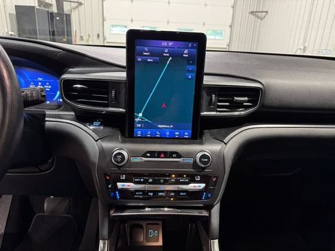 Used 2020 Ford Explorer ST w/ ST High-Performance Pack AWD/4WD image 15