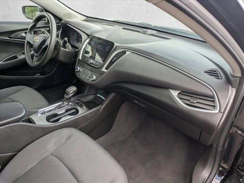 Used 2023 Chevrolet Malibu LT FWD image 19