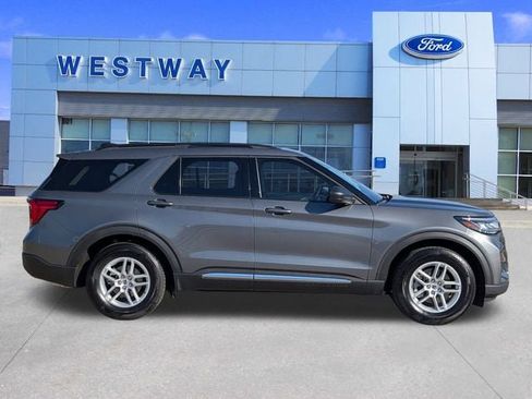 New 2025 Ford Explorer Active w/ Active Comfort Package image 32