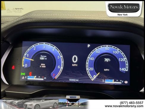 Used 2023 Jeep Grand Cherokee Limited w/ Black Appearance Package AWD/4WD image 21