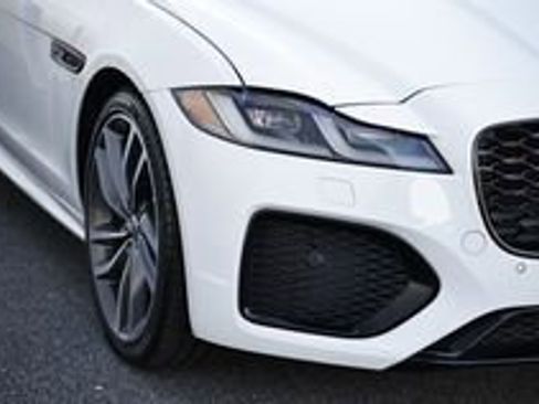 New 2024 Jaguar XF R-Dynamic SE image 32