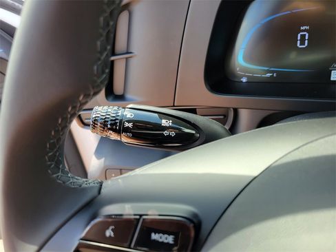 New 2025 Hyundai Elantra Sport image 16