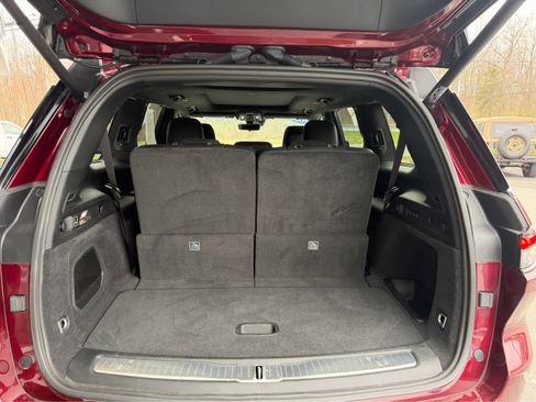 Used 2025 Jeep Grand Cherokee L Summit image 17