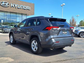 Used 2021 Toyota RAV4 LE AWD/4WD video 5