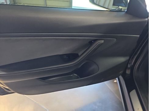 Used 2018 Tesla Model 3 Long Range image 19
