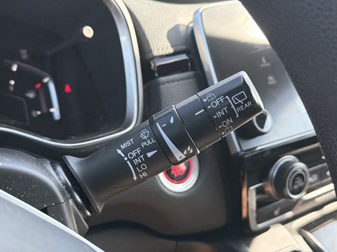 Used 2019 Honda CR-V EX image 17