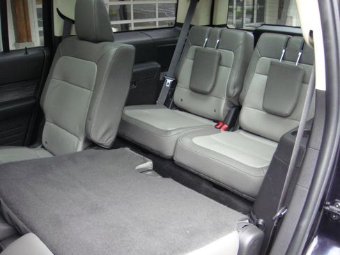 Used 2019 Ford Flex Limited w/ Limited Appearance Package image 9