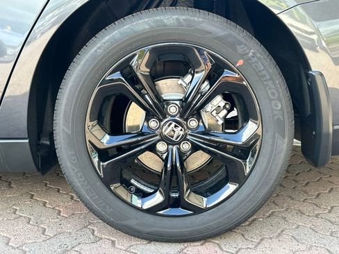 New 2025 Honda Accord SE image 18