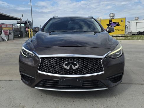 Used 2019 INFINITI QX30 FWD image 5