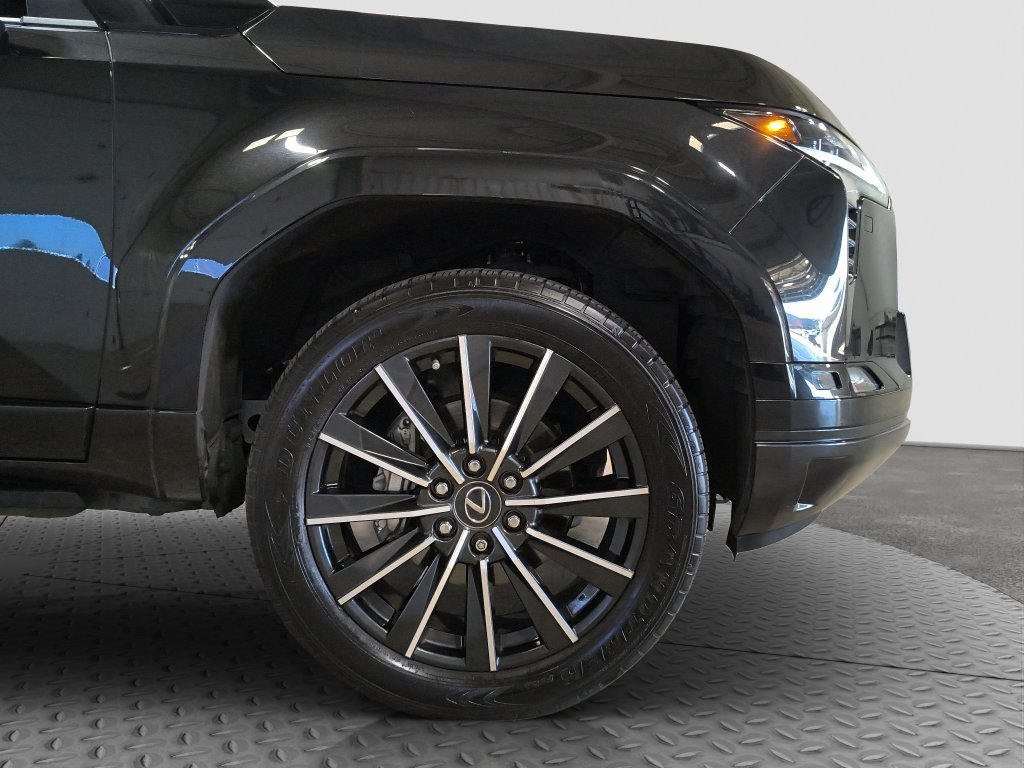 Used 2024 Lexus GX 550 w/ Accessory Package (Z1) AWD/4WD image 20