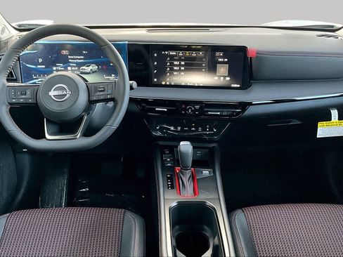 New 2026 Nissan Kicks SR w/ SR Premium Package AWD/4WD image 5