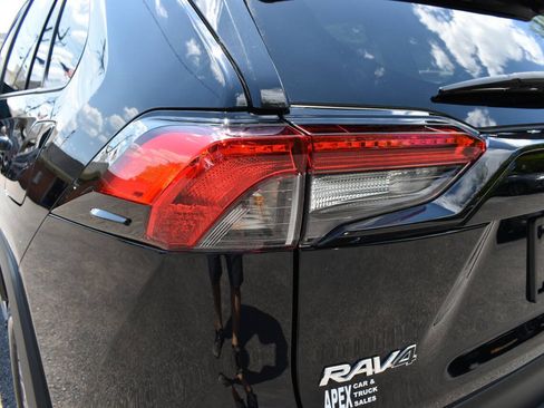 Used 2023 Toyota RAV4 XLE AWD/4WD image 39