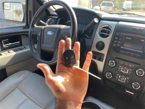 Used 2014 Ford F150 XLT w/ Equipment Group 302A Luxury image 52