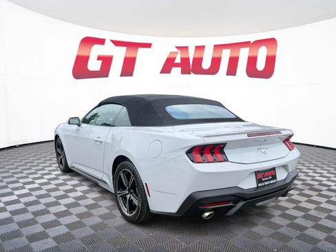 Used 2025 Ford Mustang Premium RWD image 3
