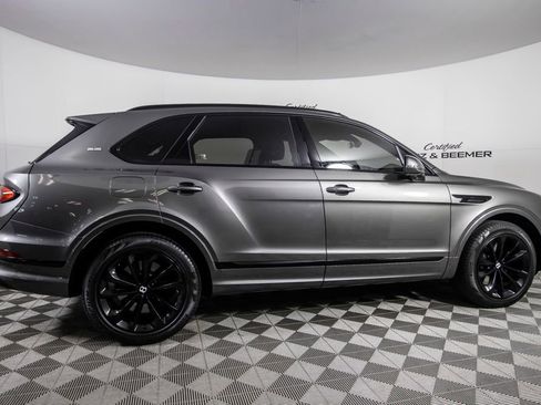 Used 2022 Bentley Bentayga image 6