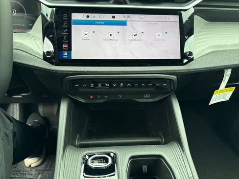 New 2026 Jeep Cherokee Laredo AWD/4WD image 22