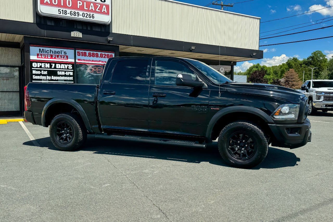 Used 2022 RAM 1500 Warlock AWD/4WD image 3