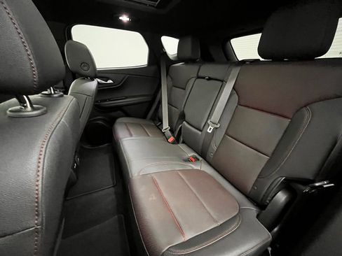 Used 2024 Chevrolet Blazer RS w/ Enhanced Convenience Package image 32