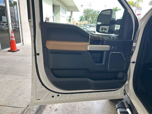 Used 2022 Ford F350 Lariat w/ Lariat Value Package image 39