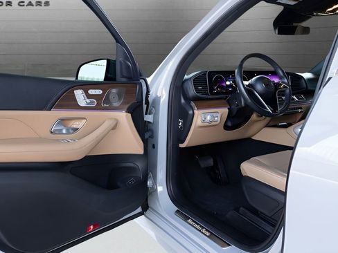 Used 2024 Mercedes-Benz GLE 350 4MATIC image 32