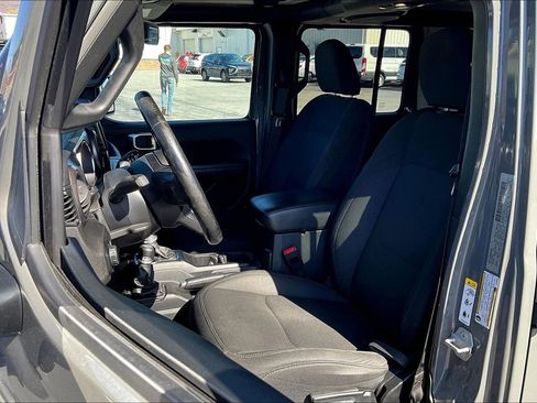 Used 2020 Jeep Wrangler Unlimited Sport image 23