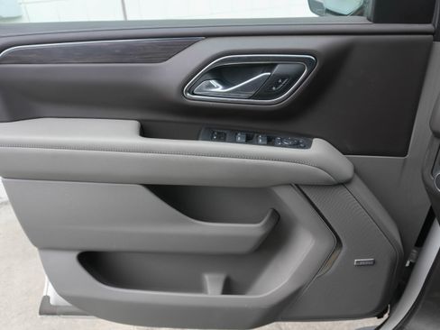 Used 2024 Chevrolet Tahoe LT w/ LT Signature Package image 24