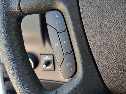 Used 2024 Chevrolet Express 2500 w/ Driver Convenience Package RWD image 21