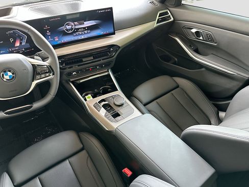 Certified 2025 BMW 330i Sedan RWD image 24