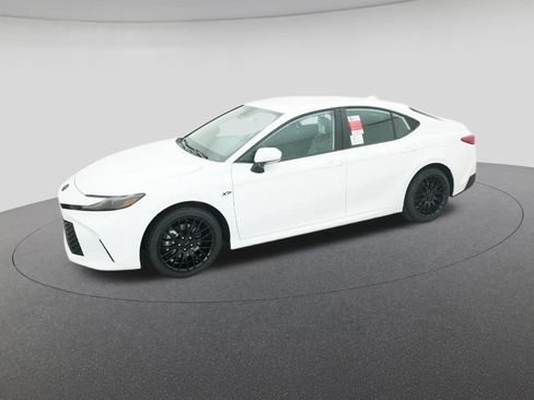 New 2026 Toyota Camry LE image 2