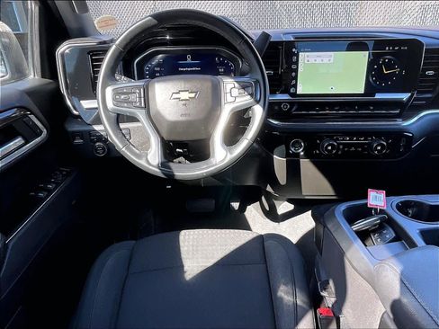 Used 2023 Chevrolet Silverado 1500 LT image 17