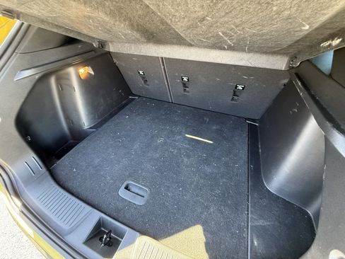 Used 2024 Chevrolet Trax RS w/ Sunroof Package image 24