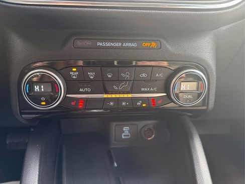 Used 2021 Ford Escape Titanium w/ Titanium Elite Package image 33