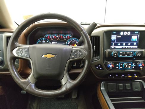 Used 2015 Chevrolet Silverado 1500 High Country w/ High Country Premium Package image 22