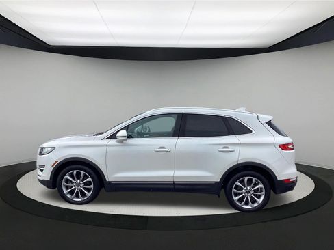 Used 2019 Lincoln MKC Select w/ Select Plus Package AWD/4WD image 5
