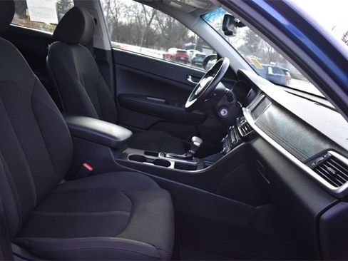 Used 2019 Kia Optima LX w/ LX Premium Package image 12