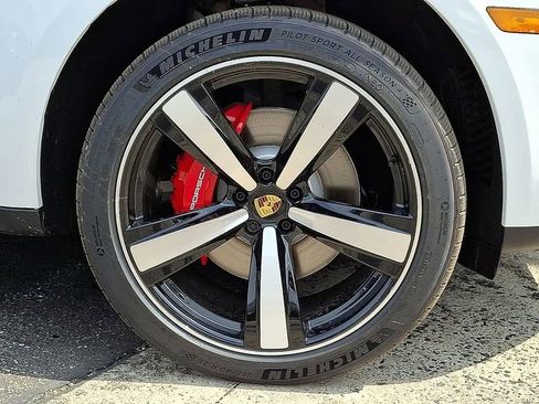 New 2026 Porsche Macan S AWD/4WD image 12