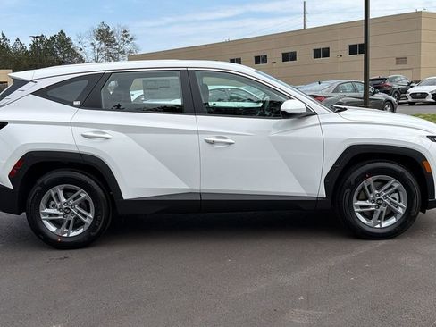 New 2026 Hyundai Tucson SE image 5