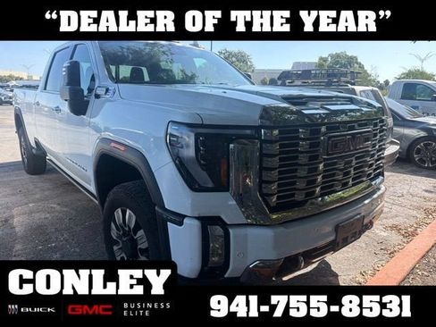 Used 2025 GMC Sierra 3500 Denali w/ Denali Reserve Package AWD/4WD image 1