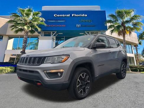 Used 2020 Jeep Compass Trailhawk AWD/4WD image 9