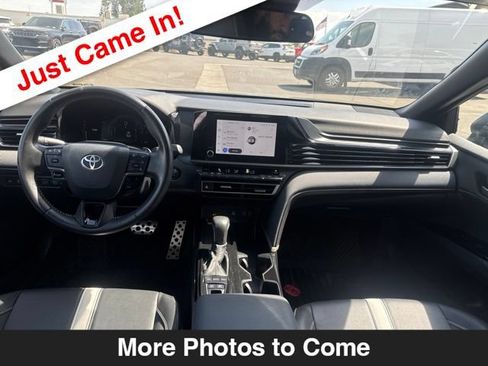 Used 2025 Toyota Camry SE FWD image 10
