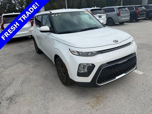 Used 2021 Kia Soul S image 2