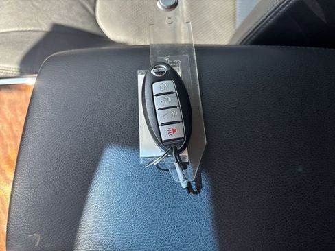 Used 2014 Nissan Murano LE w/ Platinum Edition Package AWD/4WD image 34