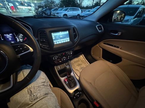 Used 2020 Jeep Compass Sport image 13