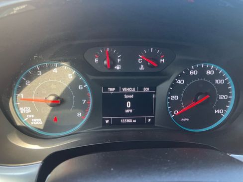 Used 2020 Chevrolet Traverse LS image 13