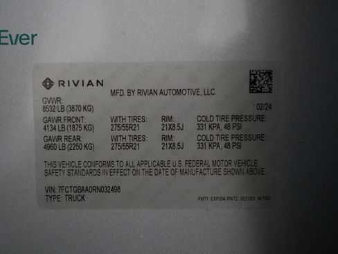 Used 2024 Rivian R1T Adventure AWD/4WD image 30