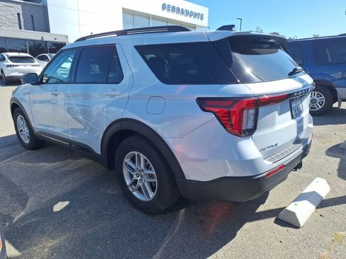 Used 2026 Ford Explorer Active RWD image 4